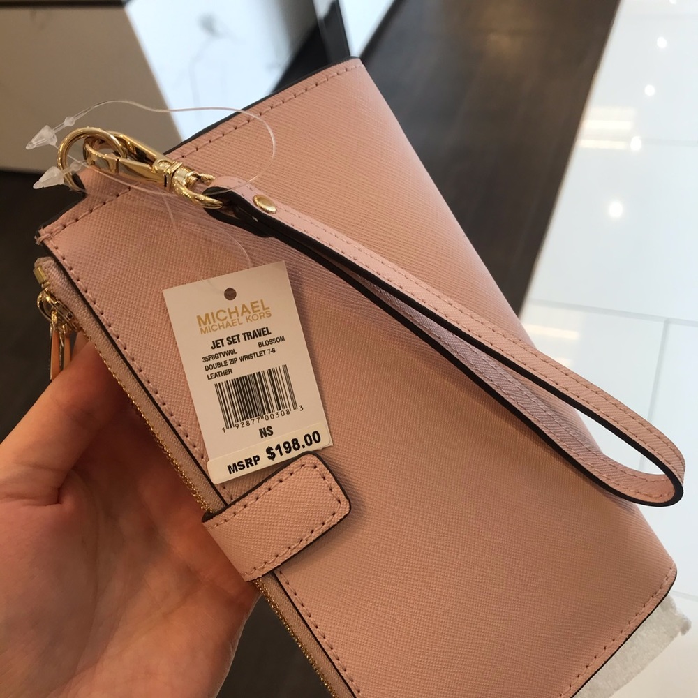 NWT Michael Kors Jet Set Travel Wristlet JST - Picture 4 of 8